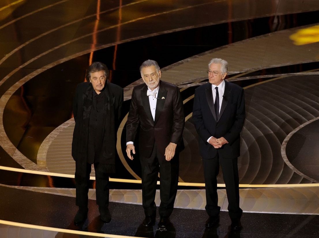 Điểm lại những khoảnh khắc đáng nhớ nhất tại lễ trao giải Oscar 2022